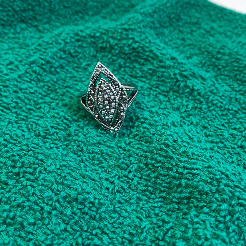 Statement ring! - Picture 4 of 5